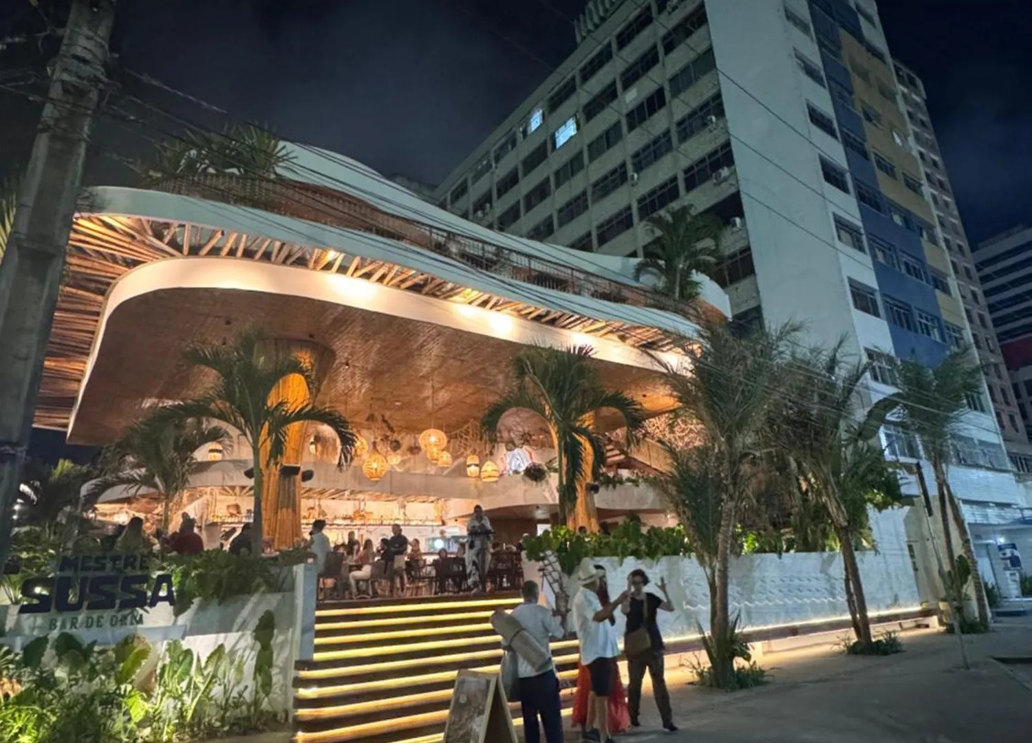 Apartamento Alto Padrao Moderno Frente A Praia Com 2 Quartos Melhor Localizacao Beira Mar Fortaleza  Brazylia